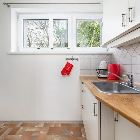 Marynarzy Okretow Pogranicza Apartments By Noclegi Renters Kolobrzeg Exterior photo